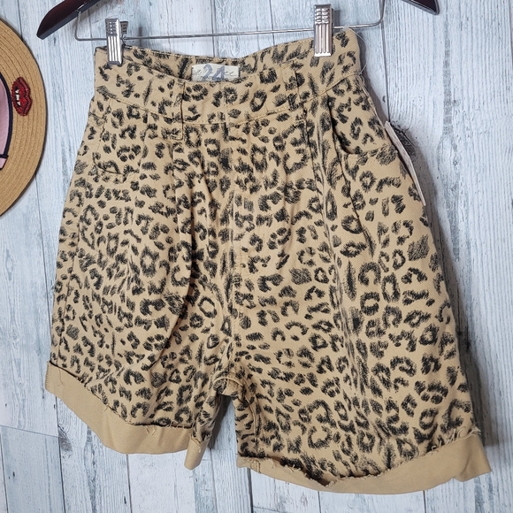 NWT Free People Printed Dogtown Cutoff Shorts sz24 - Picture 8 of 13